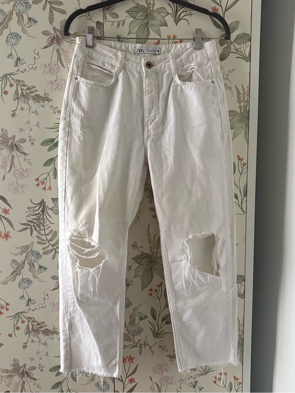 Zara white ripped jeans
